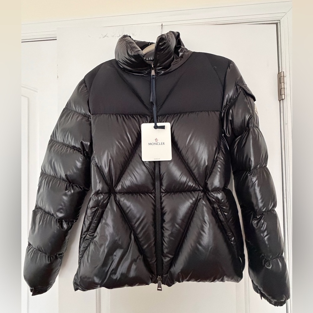 Moncler, authentic! Black. Adult size 4
